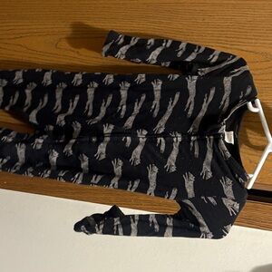 Kate Quinn zipper Onesie 3-6 bamboo fabric, coyote print